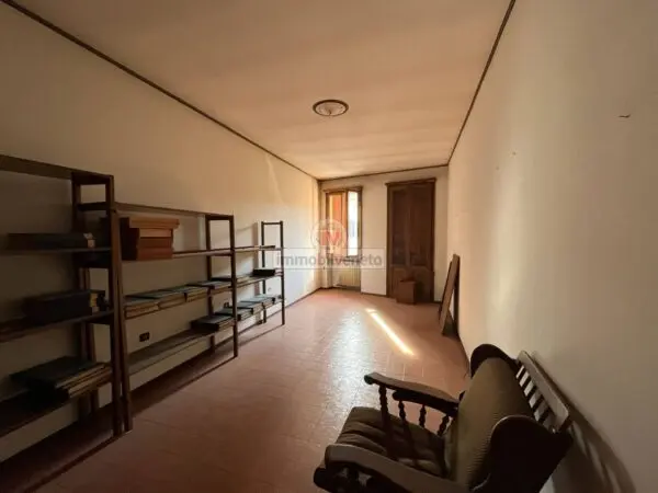 Villetta A Schiera piazza Garibaldi, Lonigo