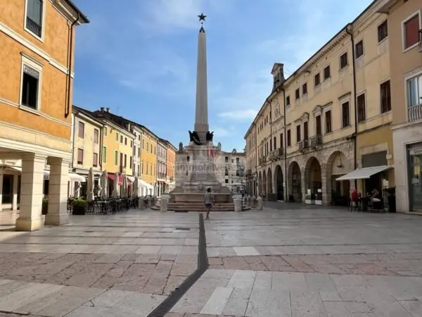 Villetta A Schiera piazza Garibaldi, Lonigo
