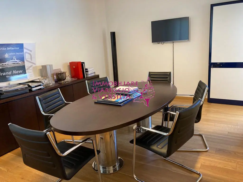 Immagine per Ufficio in affitto a Viareggio via Coppino 100