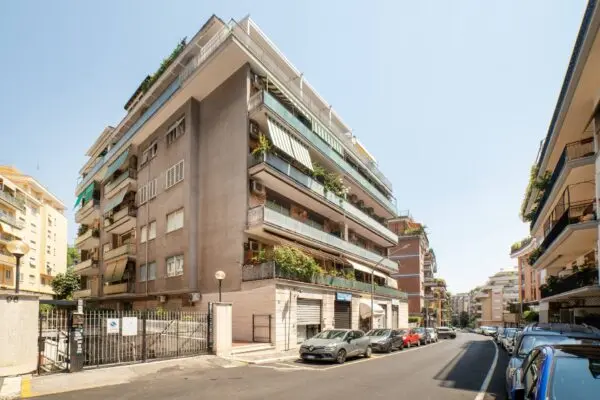 Appartamento via Pasquale Revoltella 92, Roma
