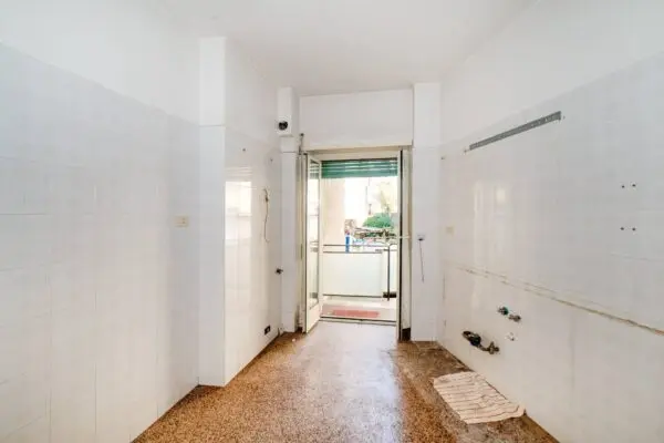 Appartamento via Pasquale Revoltella 92, Roma