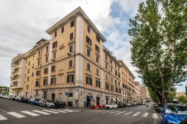 Appartamento via Matteo Ricci 8, Roma