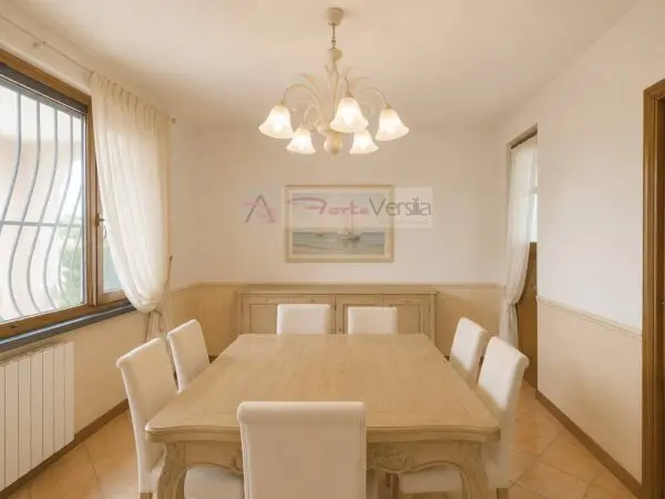 Villa via, Montignoso