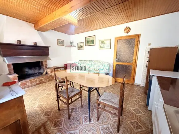 Casa Semindipendente via Cità, Seravezza