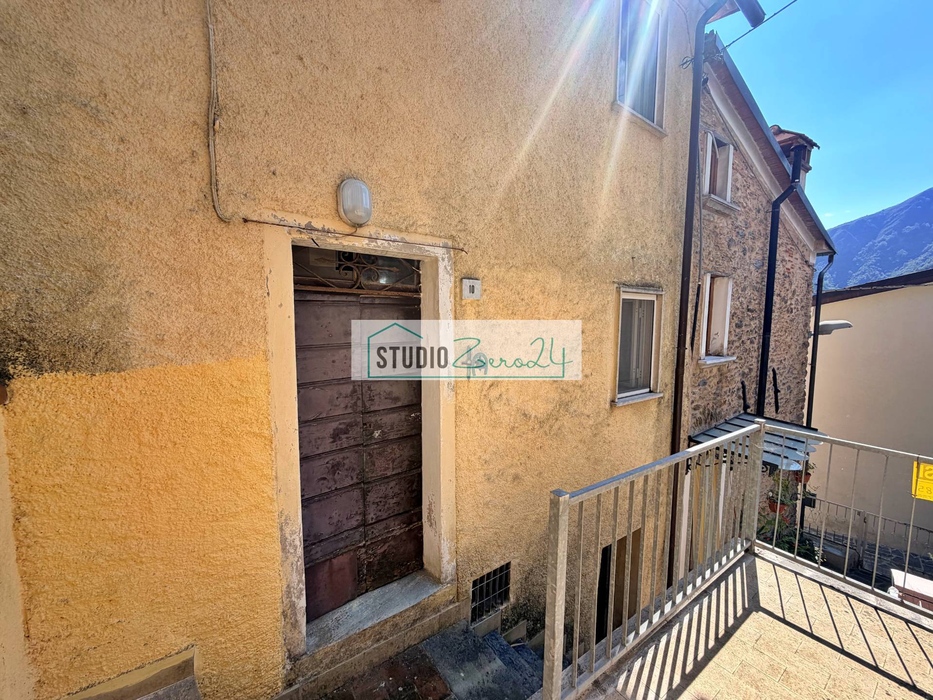 Immagine per Casa Semindipendente in vendita a Seravezza via cità 