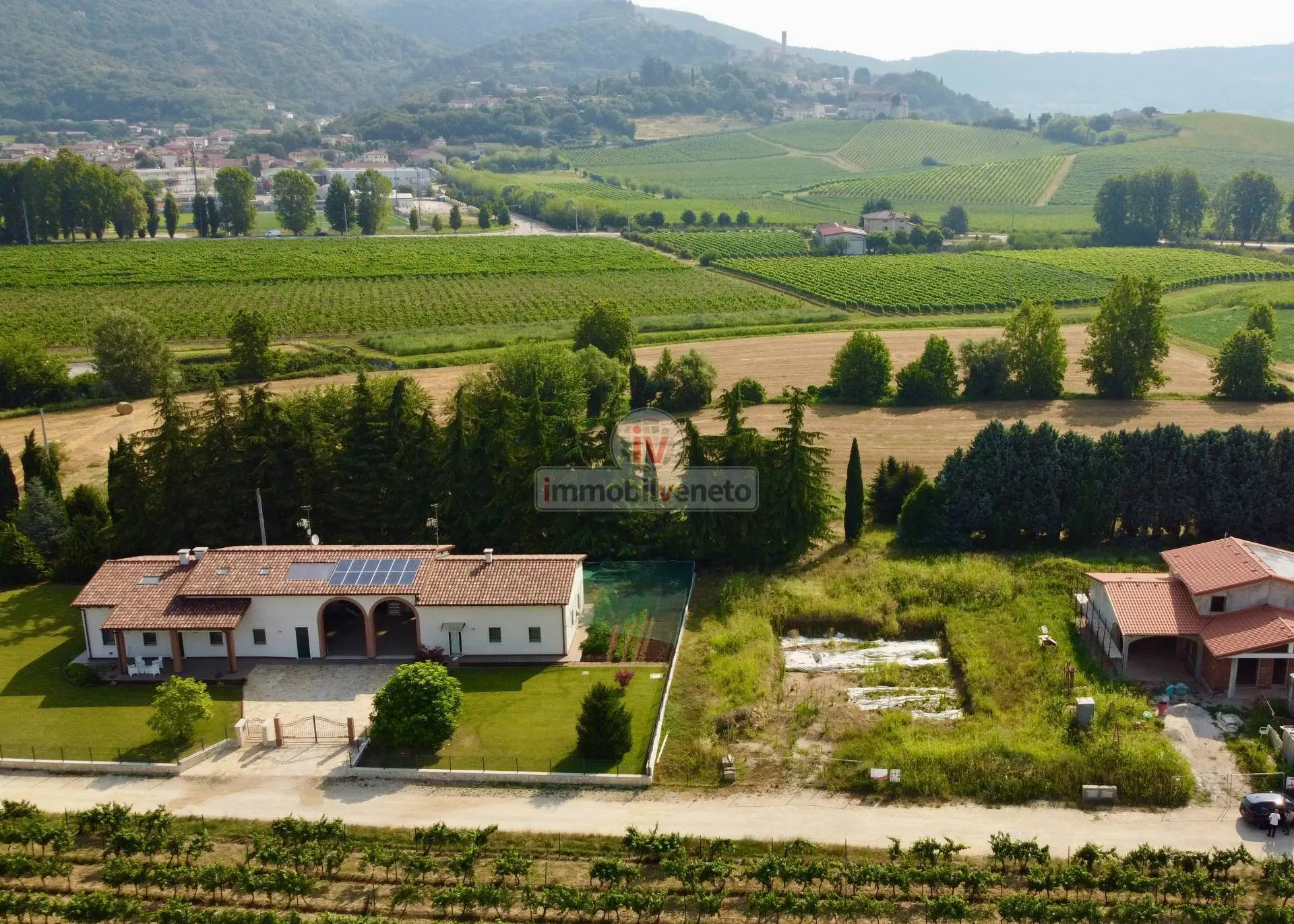 Immagine per Terreno Edificabile in vendita a Valdastico VIA MADONNA DEI PRATI 