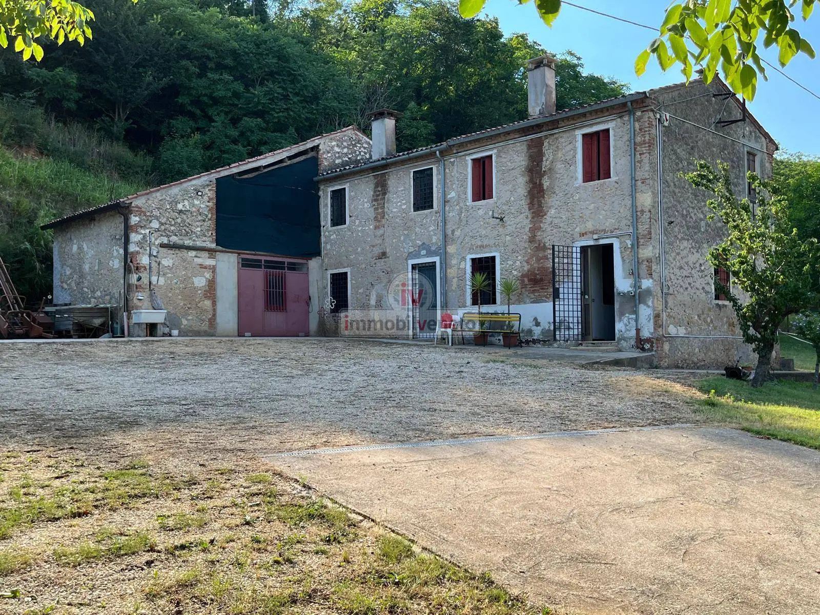 Immagine per Casa indipendente in vendita a Valdastico VIA BORGOMALE 
