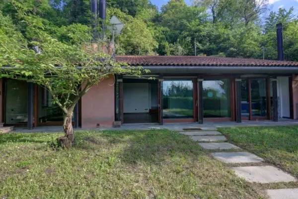 Villa strada Superga 124, Torino