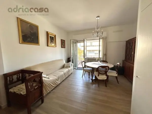 Appartamento viale Emilia, Riccione