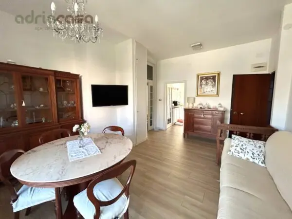 Appartamento viale Emilia, Riccione