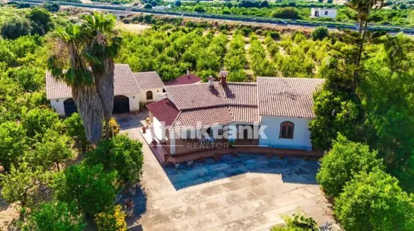 Villa via Bella Pettinata, Avola