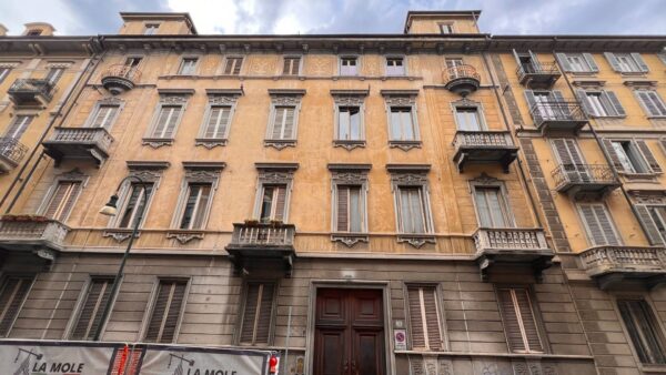 Appartamento via Luigi Leonardo Colli 10, Torino