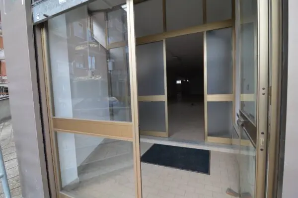 Magazzino via Lombardore 47, Volvera