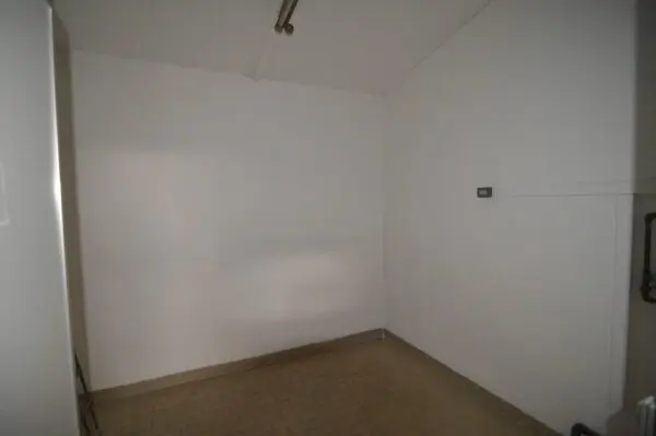 Magazzino via Lombardore 47, Volvera