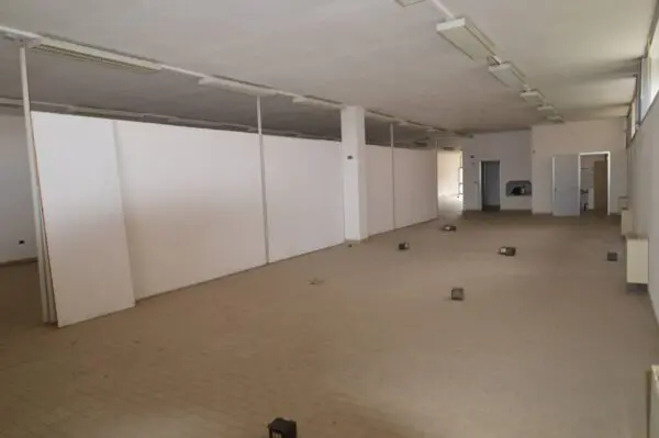 Magazzino via Lombardore 47, Volvera