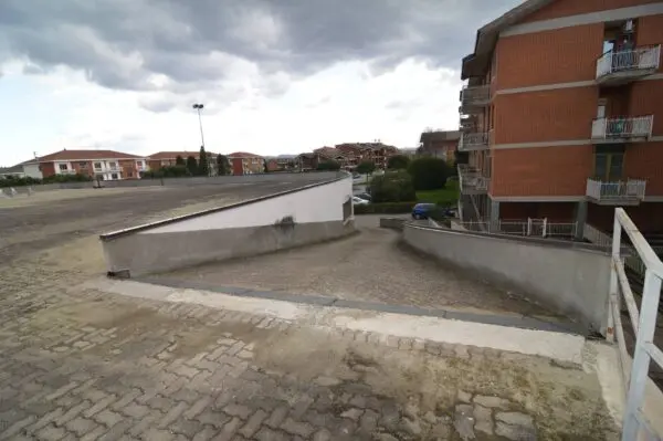 Magazzino via Lombardore 47, Volvera
