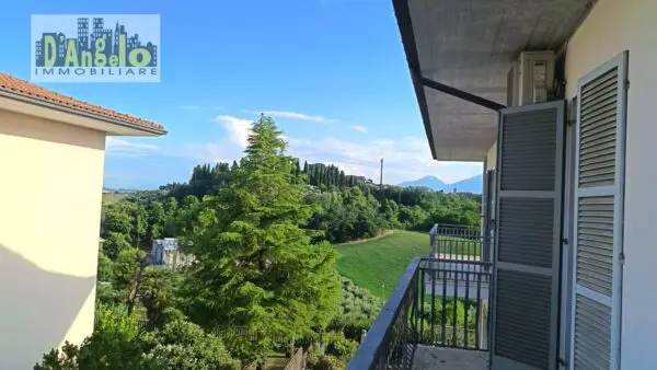 Immagine per Appartamento in vendita a Castorano  