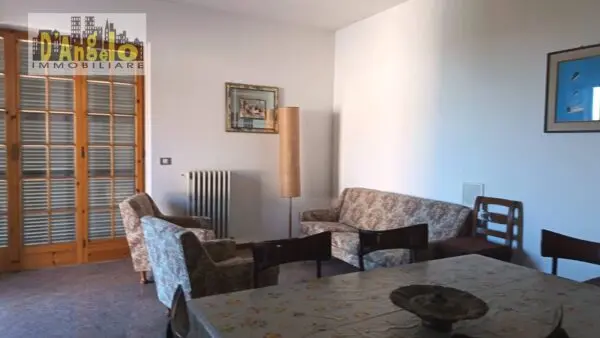 Appartamento via, Castorano