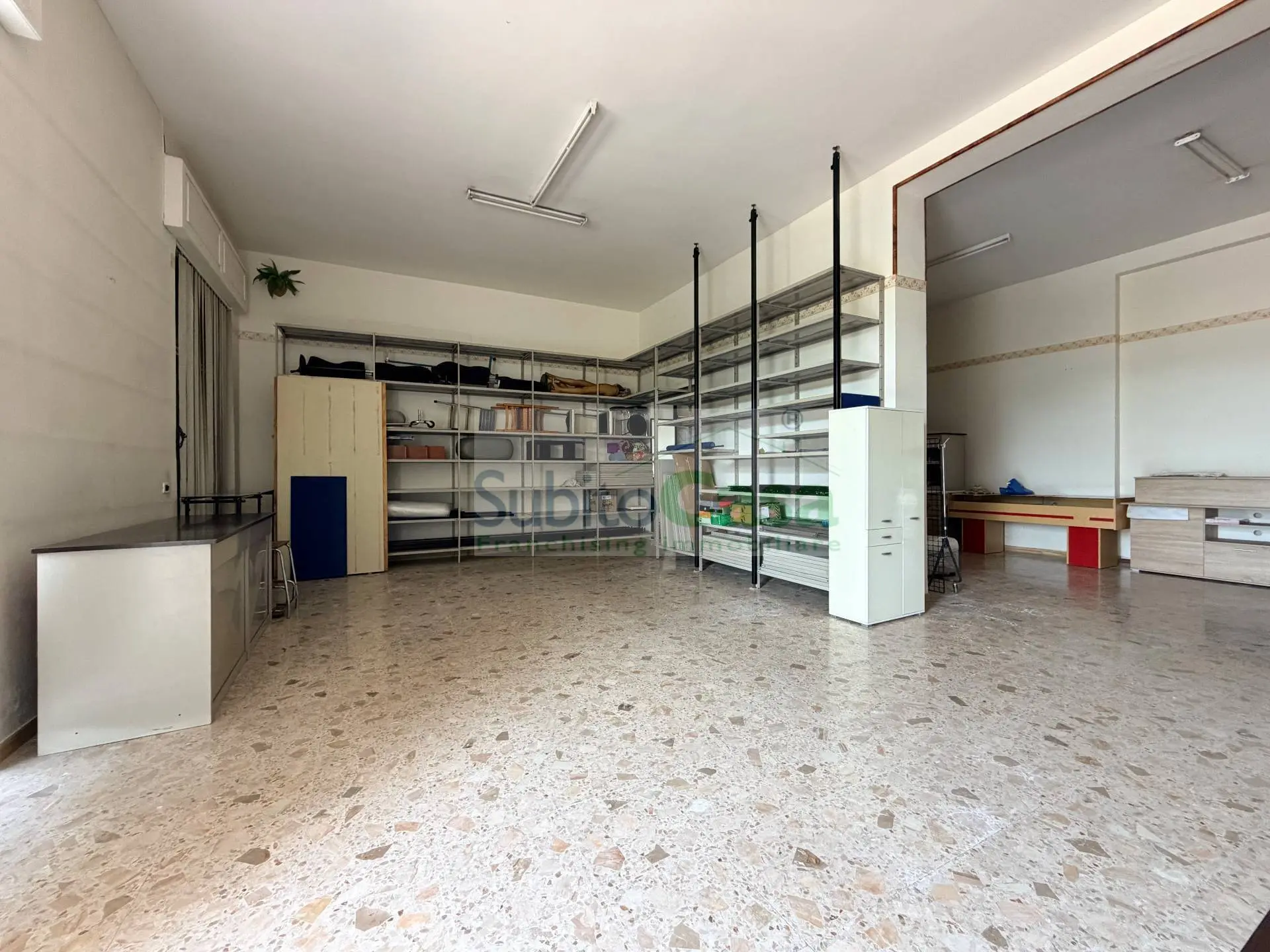 Immagine per Magazzino in affitto a Villalfonsina Via Lago Di Scanno 9