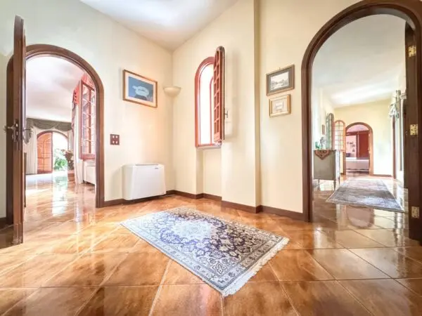 Villa via Calore 3, Lecce