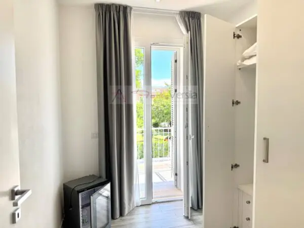 Appartamento via, Pietrasanta