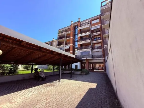 Appartamento via Tempio Pausania 39/24, Torino