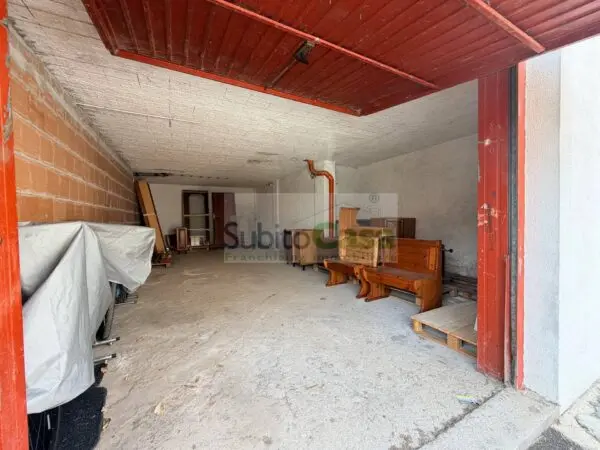 Box / Posto Auto via Degli Ernici 13, Chieti