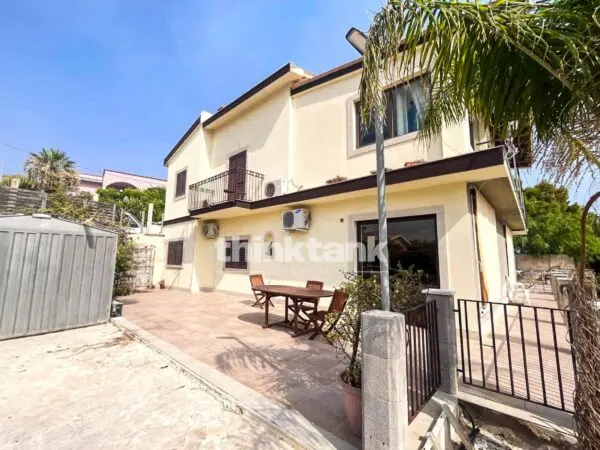 Villa via Col Vento, Siracusa