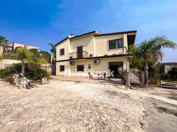 Villa via Col Vento, Siracusa