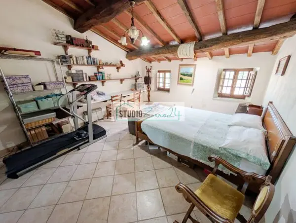 Casa Semindipendente via Strettoia, Pietrasanta