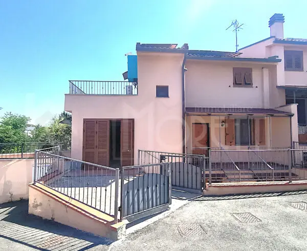 Villa A Schiera via Del Pino, Livorno