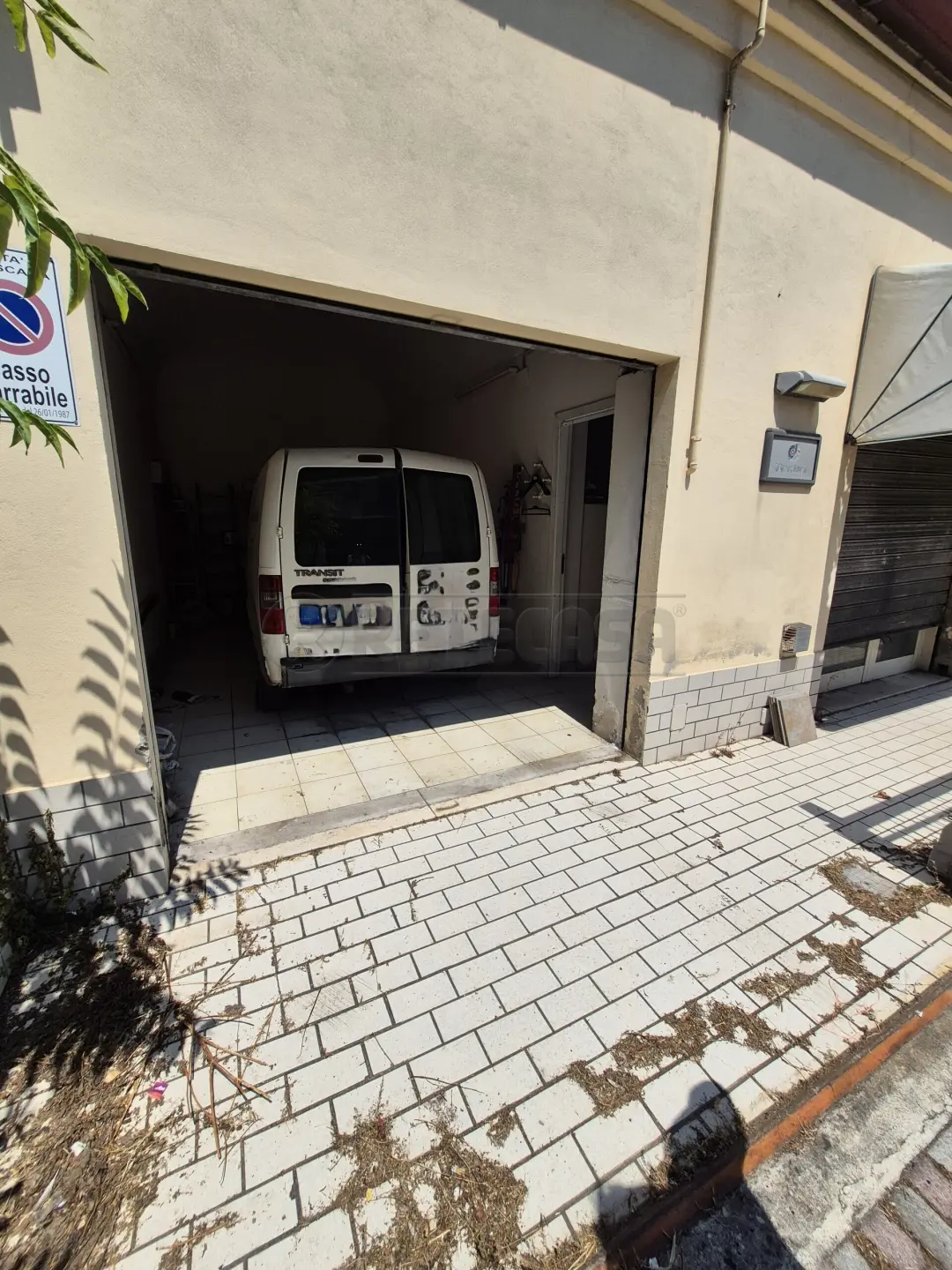 Immagine per Garage in vendita a Pescara via Luigi Settembrini 9