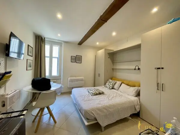 Monolocale via Borgo Guazzo 40, Centro Storico, Parma