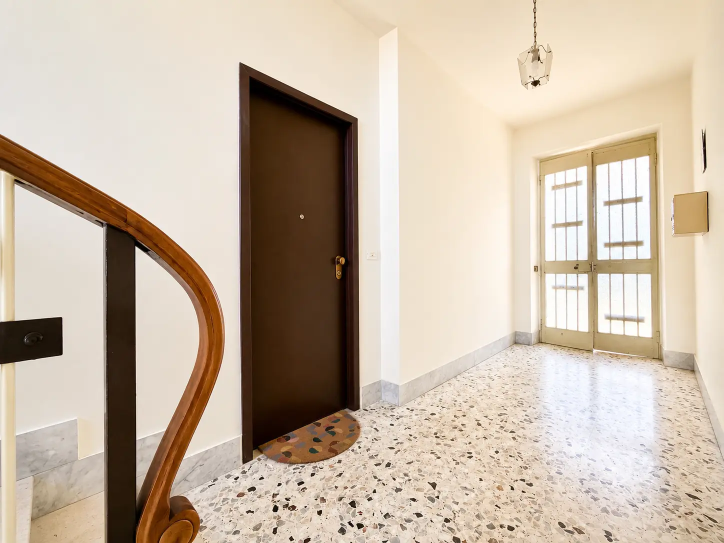 Immagine per ALPIGNANO – Splendido Bilocale Ristrutturato con Giardino Privato e Posto Auto