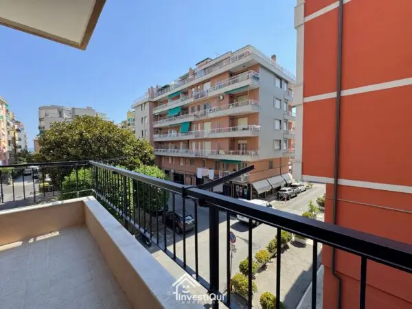 Trilocale piazza Della Vittoria 36, Pietra Ligure