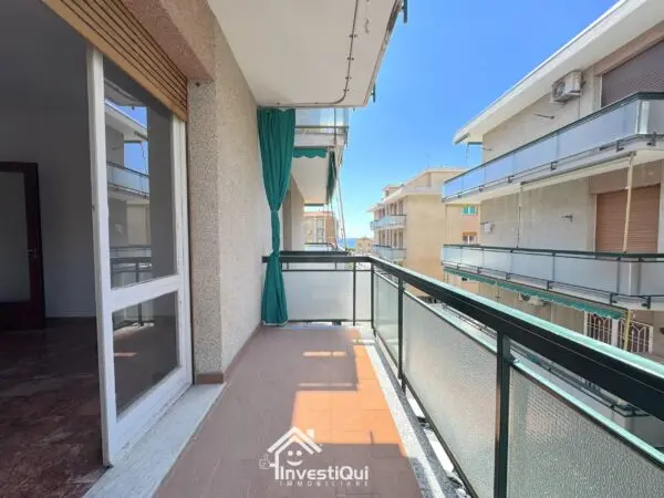 Bilocale viale Riviera 40, Pietra Ligure
