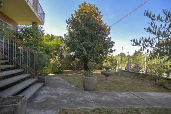 Villa Bifamiliare via Settimo 80, Leinì