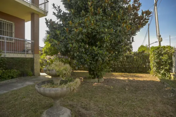Villa Bifamiliare via Settimo 80, Leinì