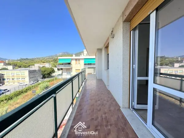 Bilocale viale Riviera 22, Pietra Ligure