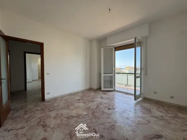Bilocale viale Riviera 22, Pietra Ligure
