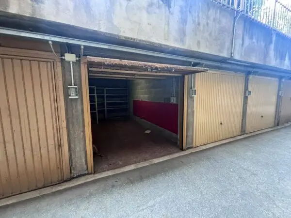 Garage via Albenga 22, Torino