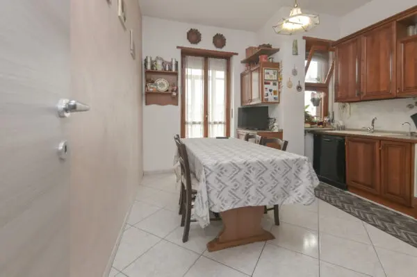 Quadrilocale via Nicomede Bianchi 102, Parella, Torino
