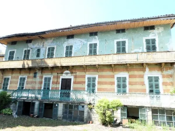 Casale via Roma 1, Levone