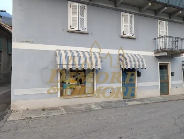 Alimentare piazza Bolzani 4, Premosello-Chiovenda