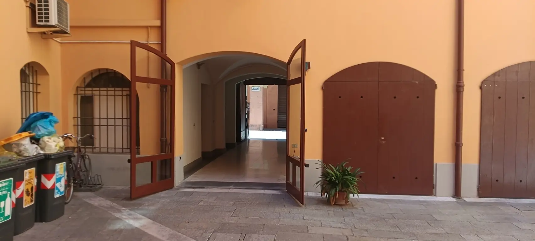 Immagine per Garage in vendita a Modena via Dei Balugola 14