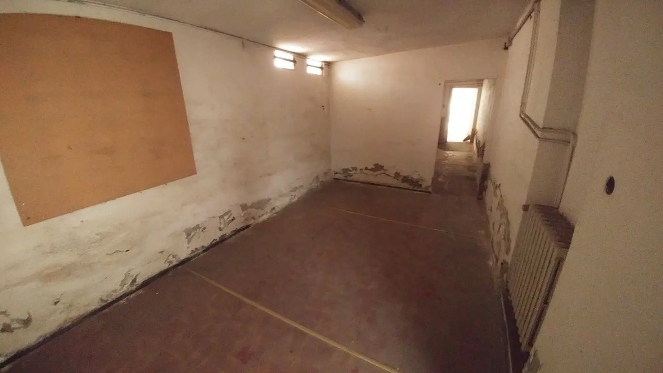 Immagine per Industriale in vendita a Modena via Del Murazzo 96a