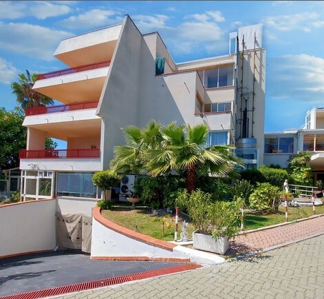 Albergo strada Solaro 134, Sanremo
