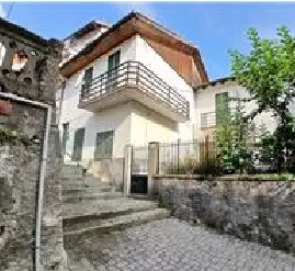 Appartamento via Al Castello 12, Calizzano