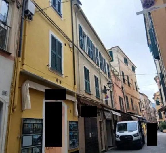 Immagine per Trilocale in asta a Alassio via Vittorio Veneto 86