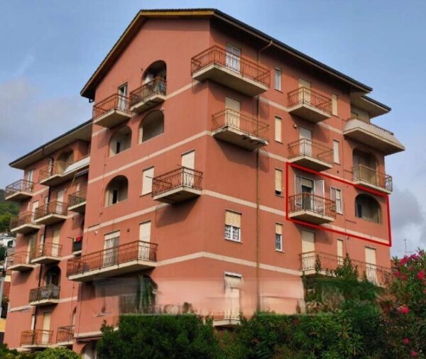 Trilocale via Santa Matilde 6, Andora
